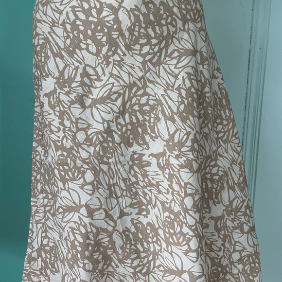 New listing **** Merona beautiful flare Skirt - Picture 6 of 8